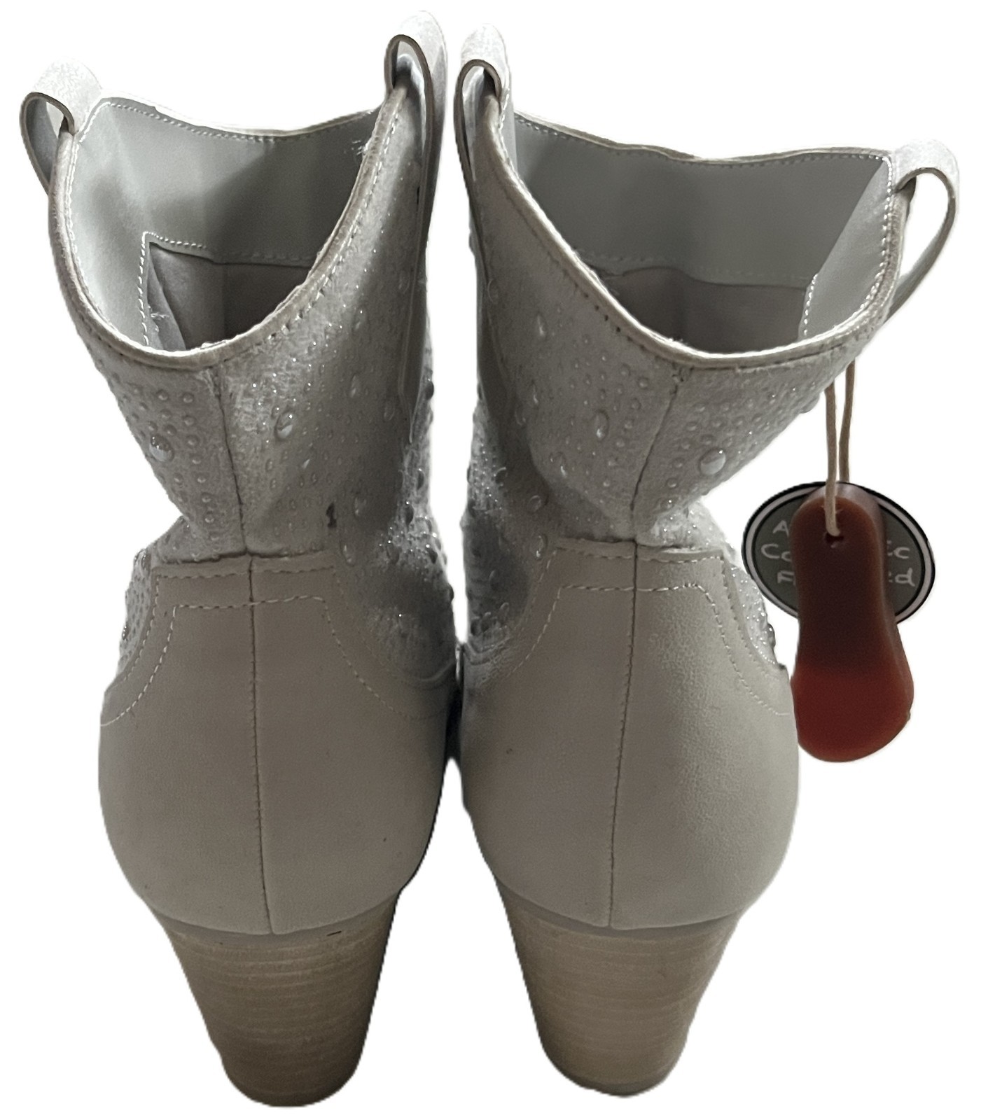 MIA Lauanne Beige Pearl Studs Pull On Western Ankle Boots Womens 8.5 NEW FLAWED