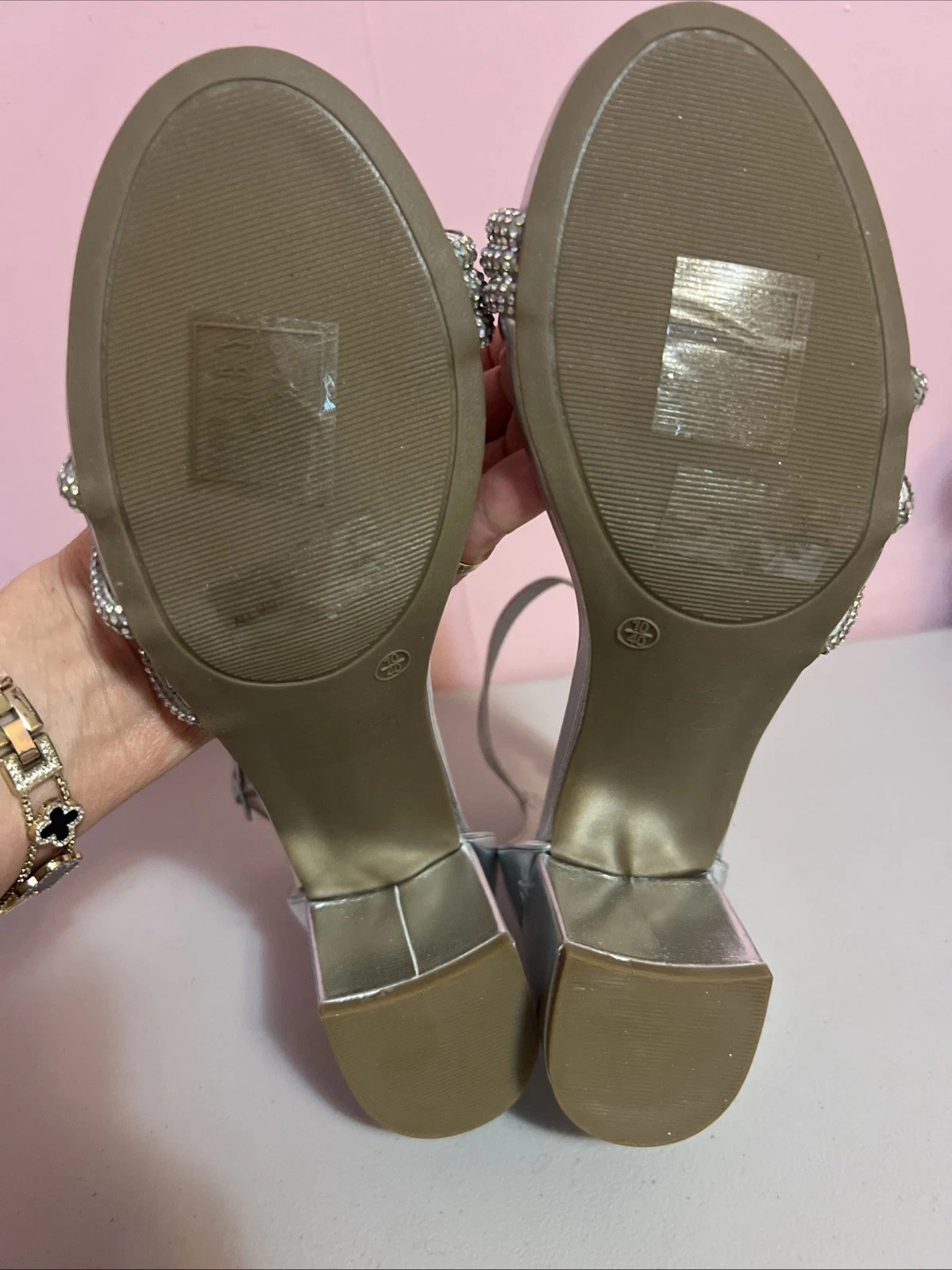 David’s Bridal New Women’s Silver Block Heel Sandals Iridescent Crystals Size 9