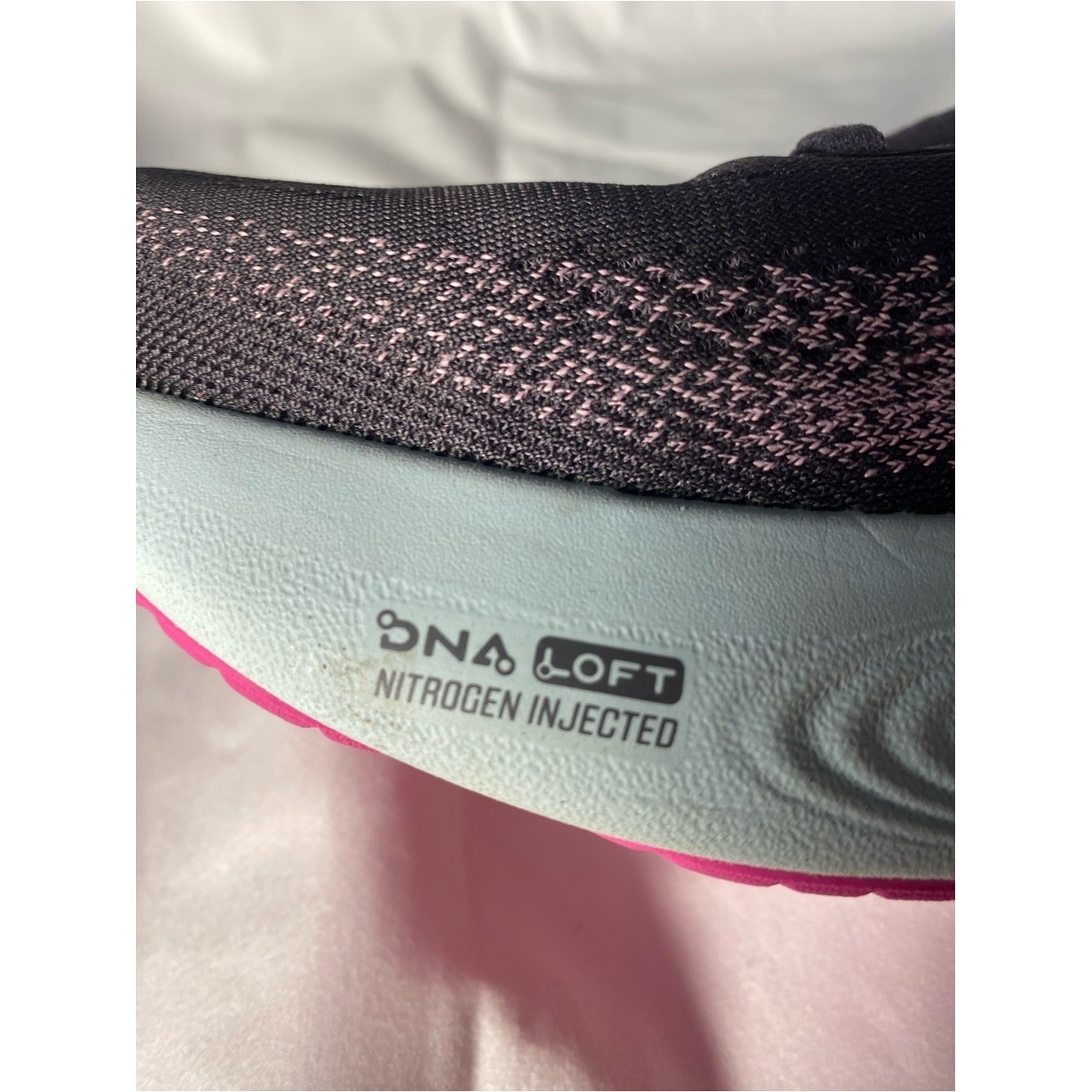 BROOKS Adrenaline GTS Running DNA Loft Nitrogen Injected, Pink, black size 12
