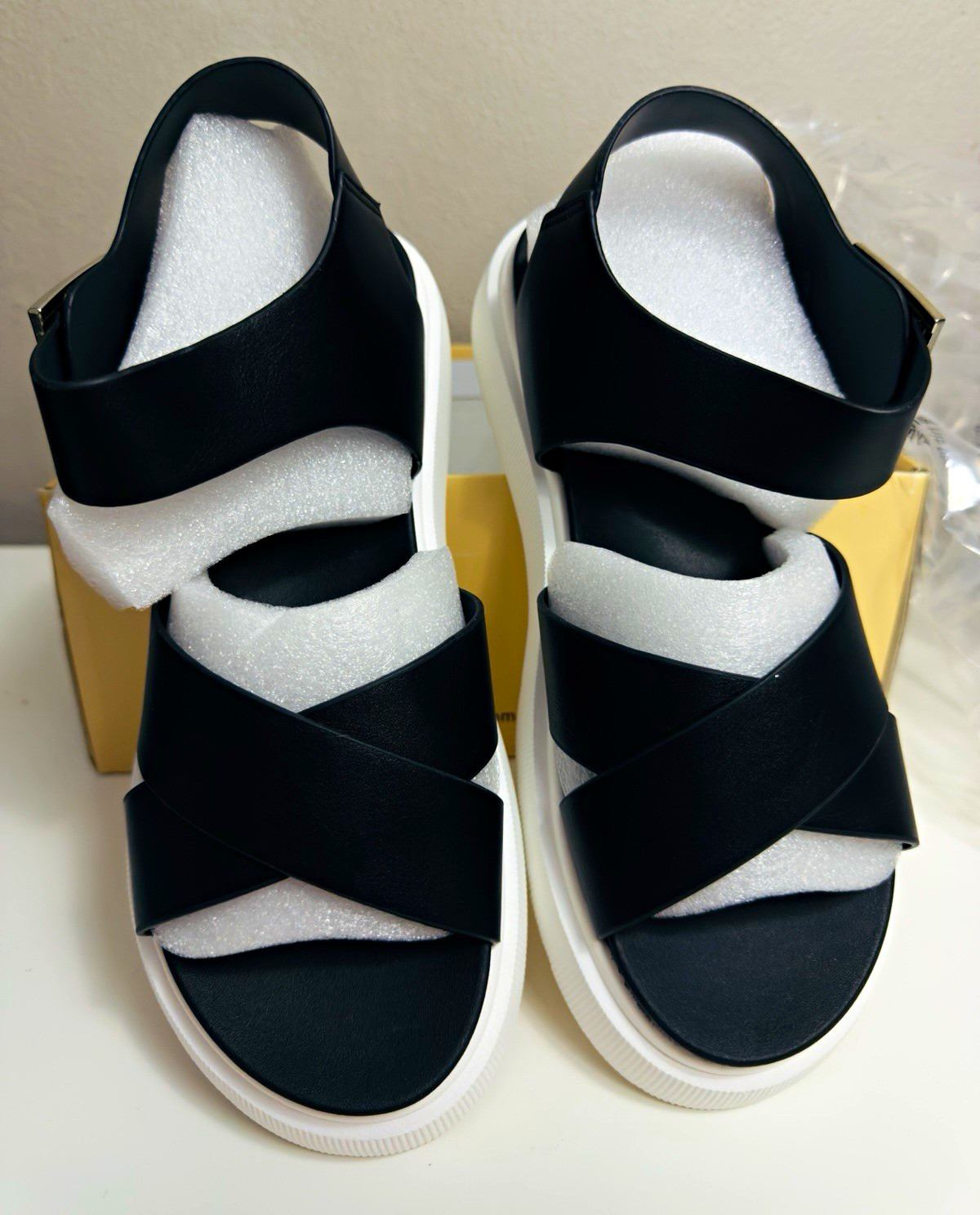 Soda Women’s Black PU Strappy Buckle Ankle Strap Sandals Casual Size 10
