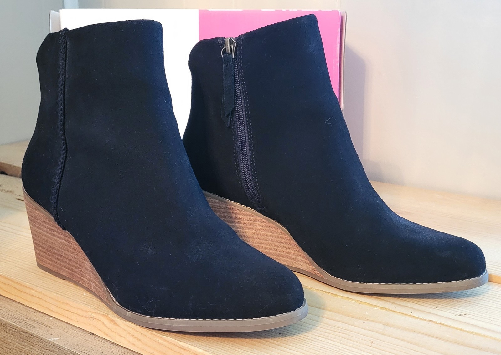 TOMS Sadie Wedge Booties Black Suede Ankle Boots Size 10 W Side Zip