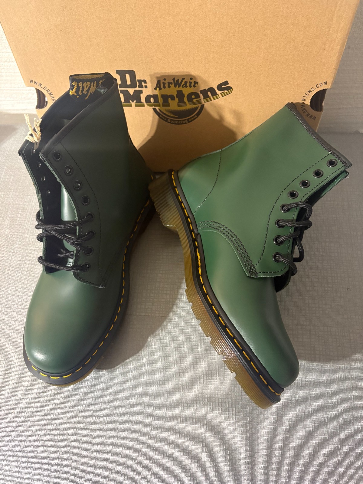 Dr. Martens SINCLAIR MYSTIC FLORAL LEATHER PLATFORM BOOTS MSRP$240 UniqueDetails