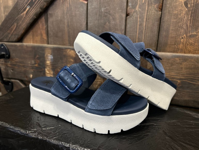 OTBT Cameo Navy Suede Leather platfoem sandel Size 10