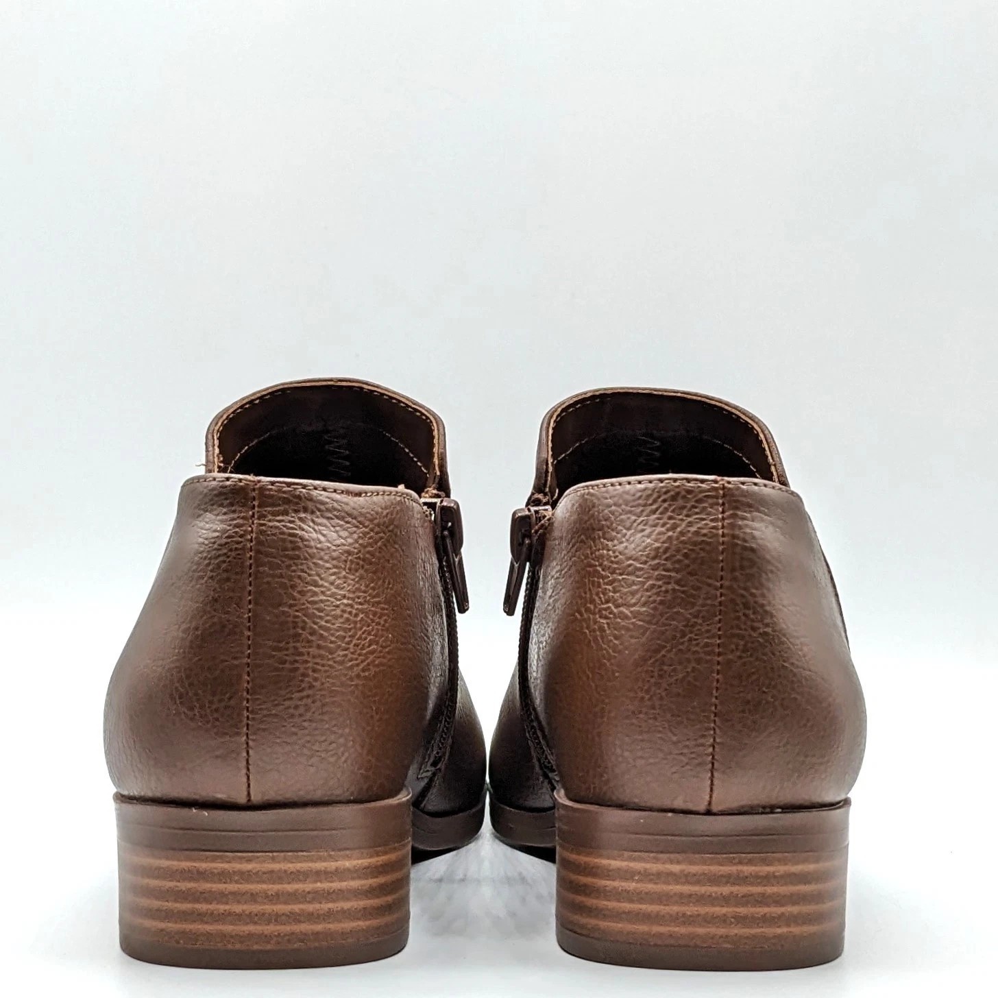Kensie “Sammy” Faux Pebbled Leather w/ Block Heel & Side Zip Closure (Brown) NEW