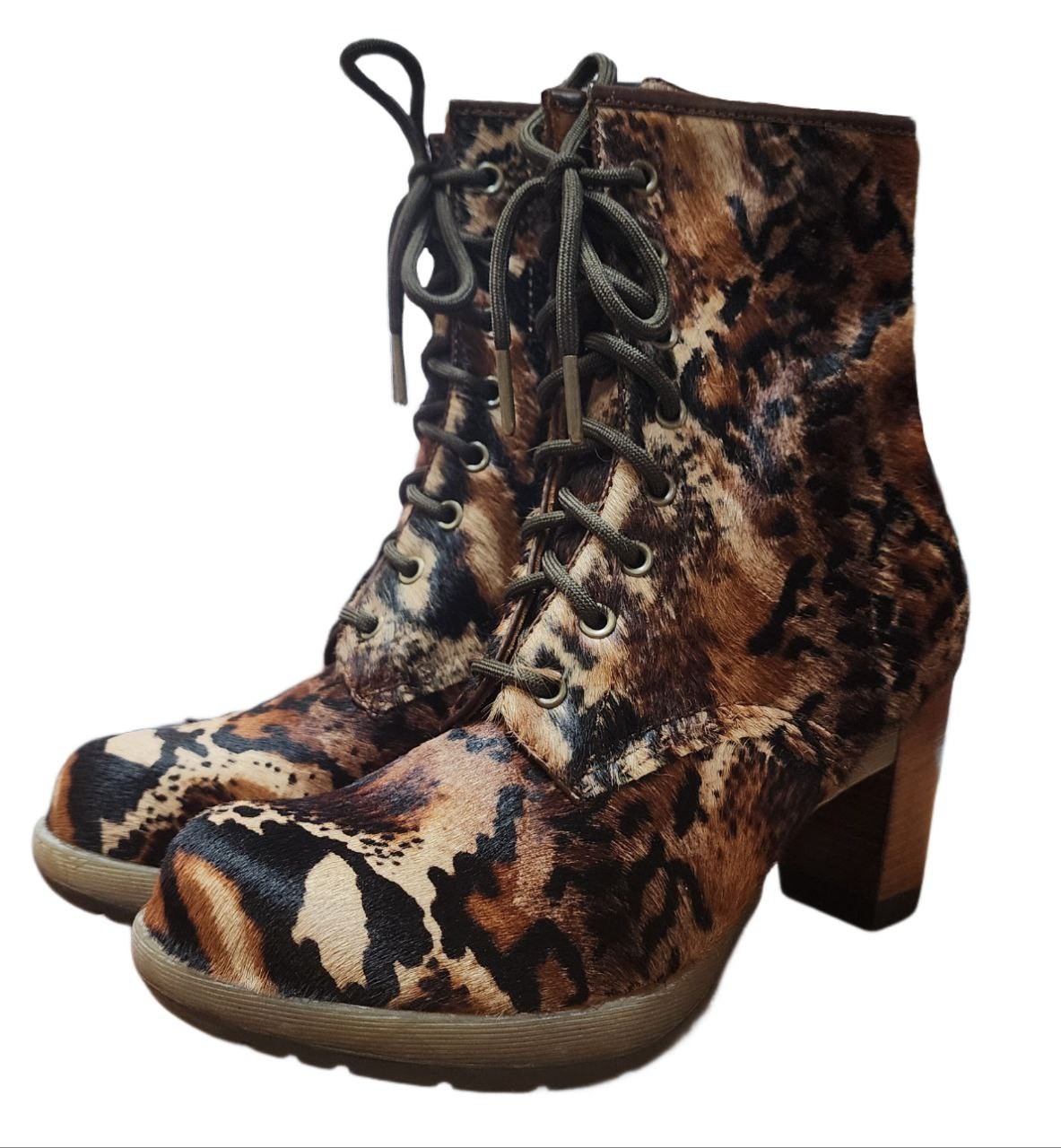 Dr. Martens Women’s Brown Pony Hair Darcie 3.5″ Heel Boots Size US 9 NWB