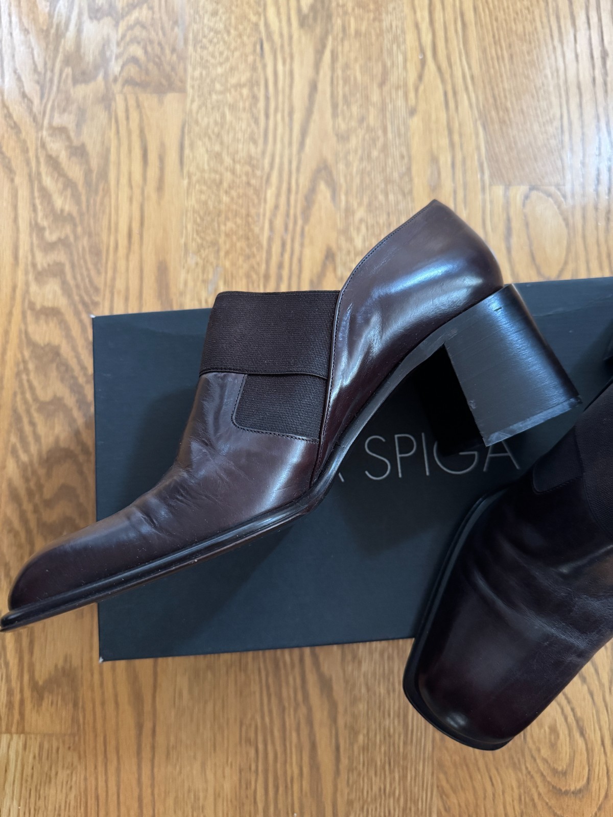 Via Spiga Swift Chocolate Kerala Calf Size 7.5 – New