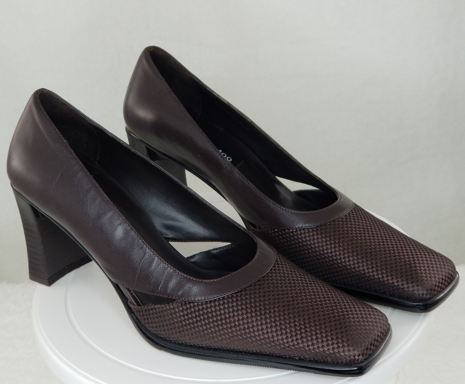 SACHA TOO SQUARE TOE BROWN PUMPS FORMAL BUSINESS BLOCK HIGH HEELS WOMENS 8.5M