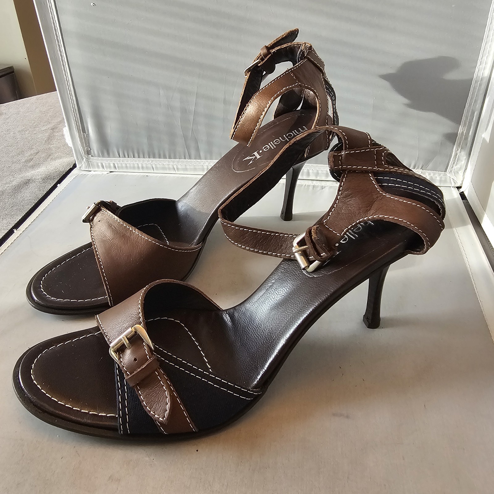 Michelle K Size 11 EU 41 Brown Navy 3.25″ High Heel Buckles Vero Cuoio Italy