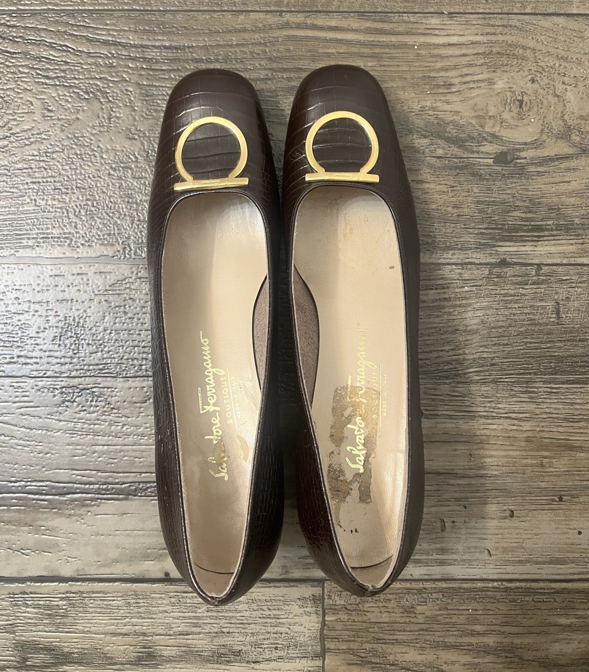 Salvatore Ferragamo Brown Croc-Embossed Leather Pumps Square Toe 10.5
