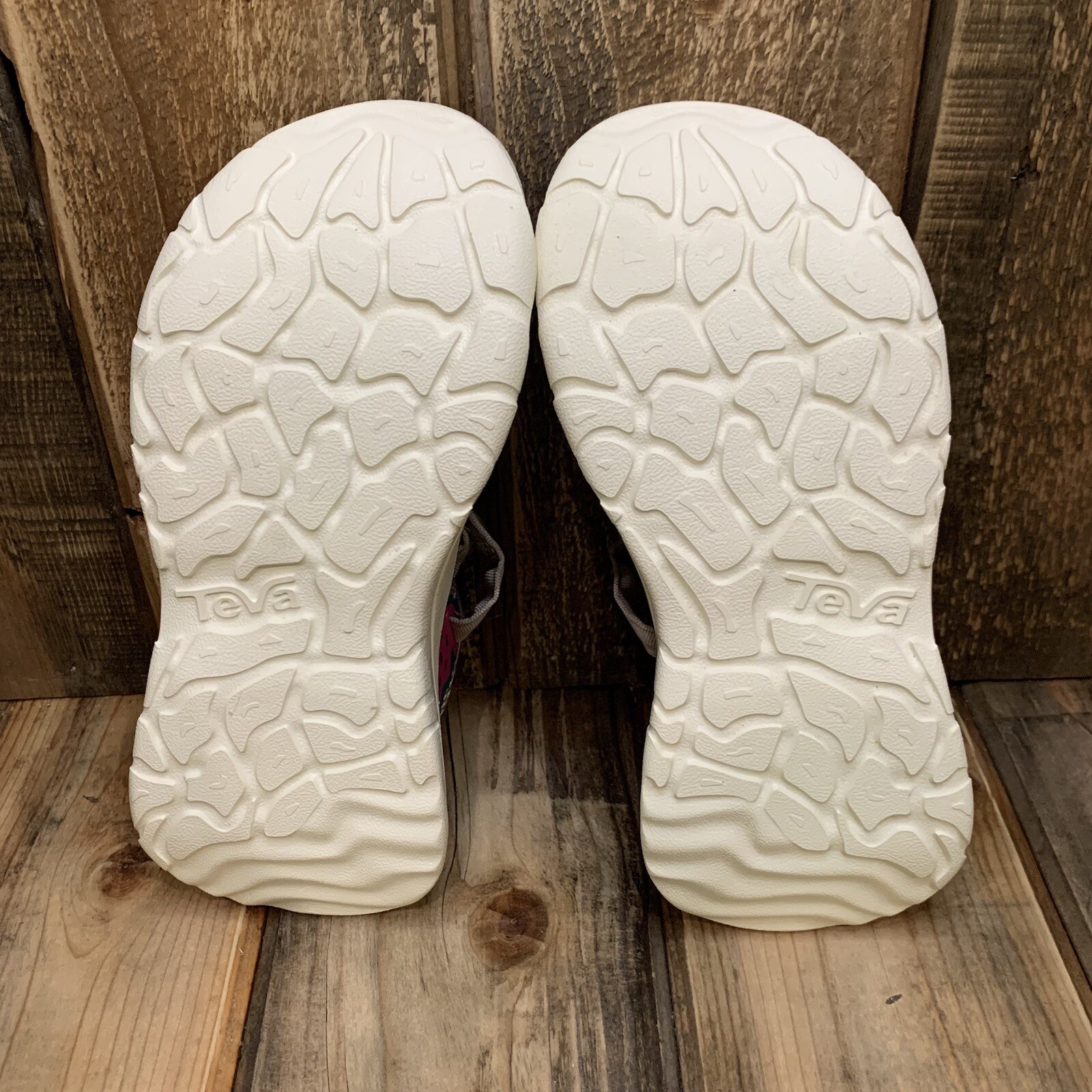 NEW TEVA ZYMIC SANDAL GREY STRAPY HIKING WATER SPORT SHOE WOMENS US 5 UK 3 EU 36