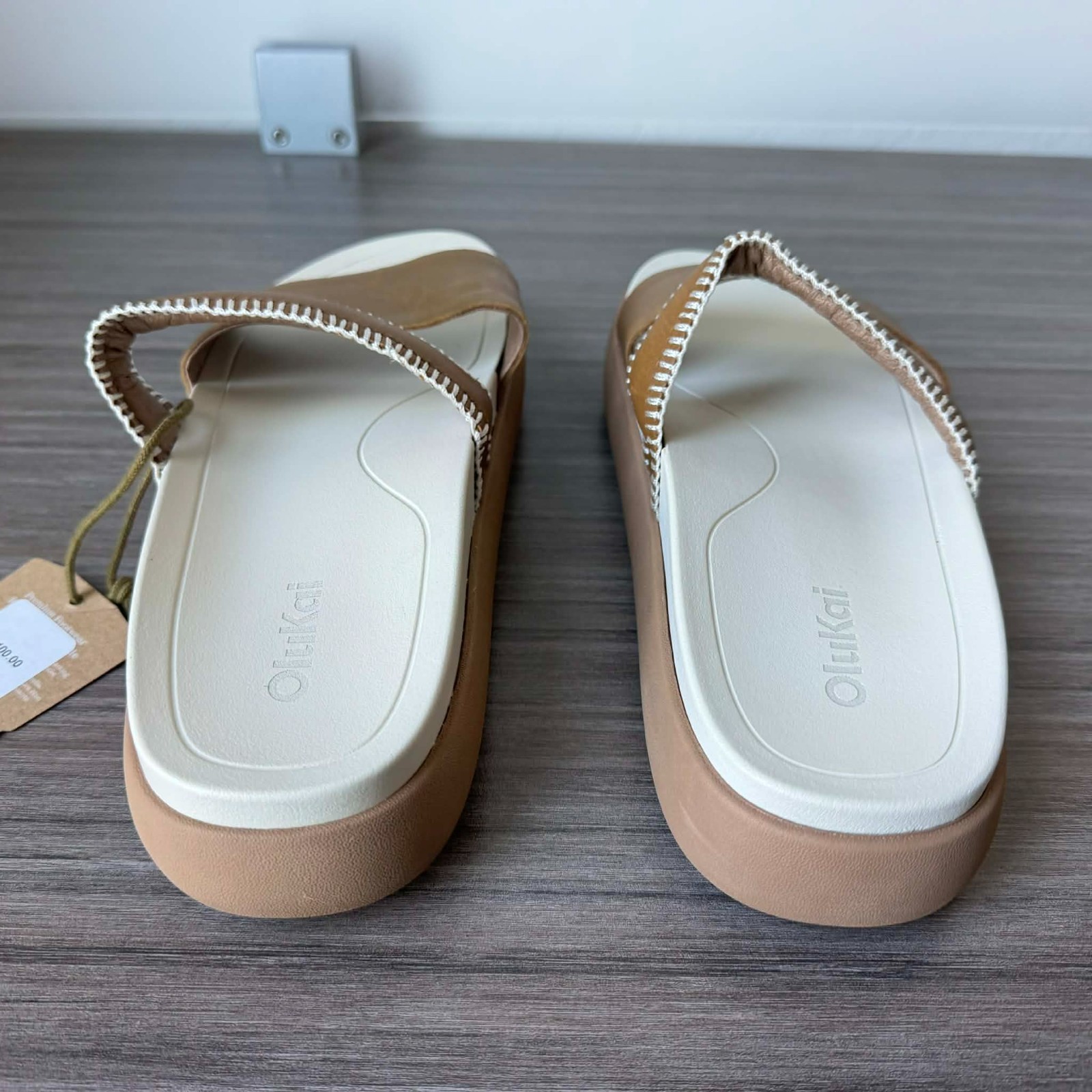 Mismatch OluKai Women’s Pae Slide Sandals US Size 7 Right, 8 Left $100 in Tapa