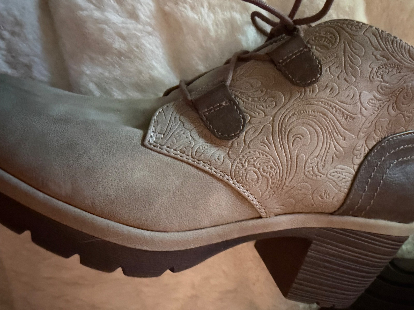 EURO SOFFT by SOFFT SIZE 9.5 Taupe Faux Leather Suede Lace Up Embossed Bootie