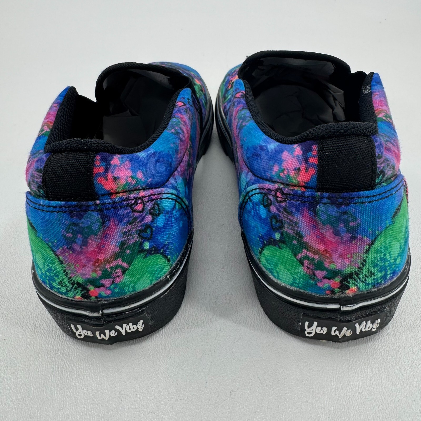 Yes We Vibe Shoes UNISEX Multicolor Peace Sign Slip On Sneakers MENS 7 WOMENS 9