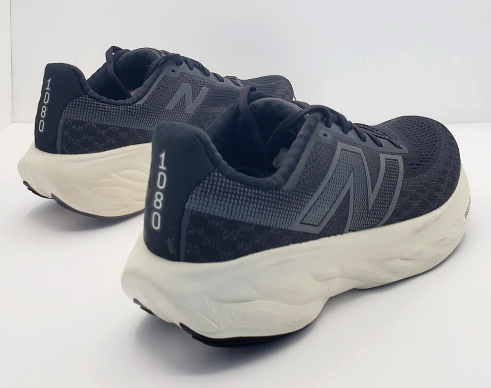 New Balance Womens (8.5 Medium B/M) 1080 V14 Black Running Shoes Excellent