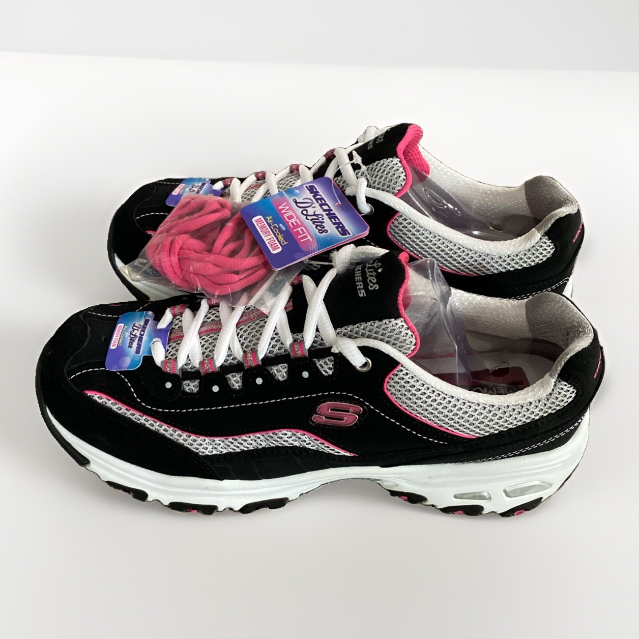 Skechers D’Lites NEW Shoes Sneakers Athletic 11860EW Womens 9 W Black Pink