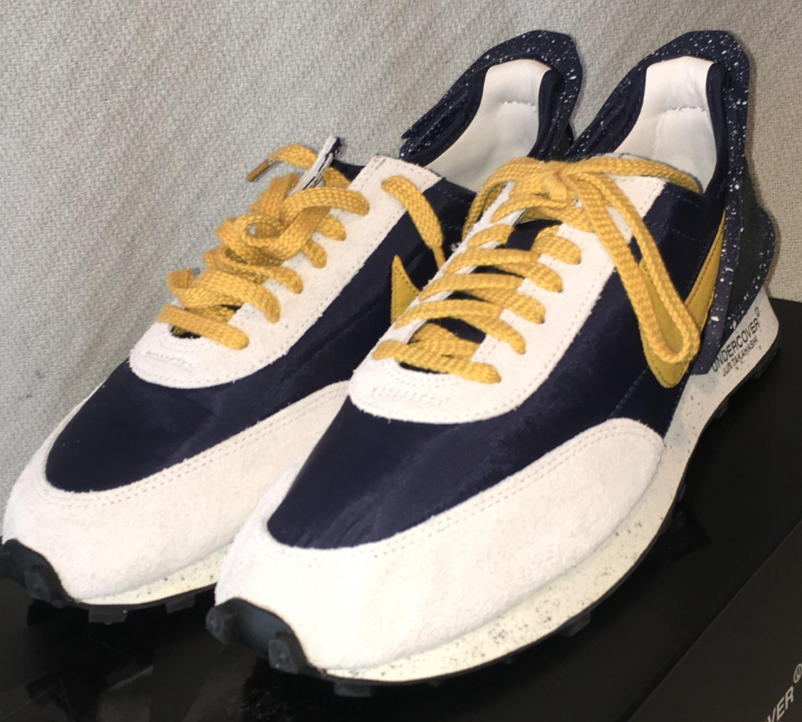 WN Nike Undercover Daybreak Obsidian/Gold Dart-Sail Sneakers CJ3295-400 Size 12