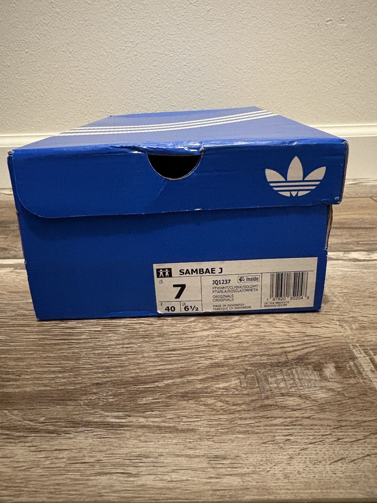 Adidas Sambae Size 7y / 8w White Pink Light Leather Gray Suede