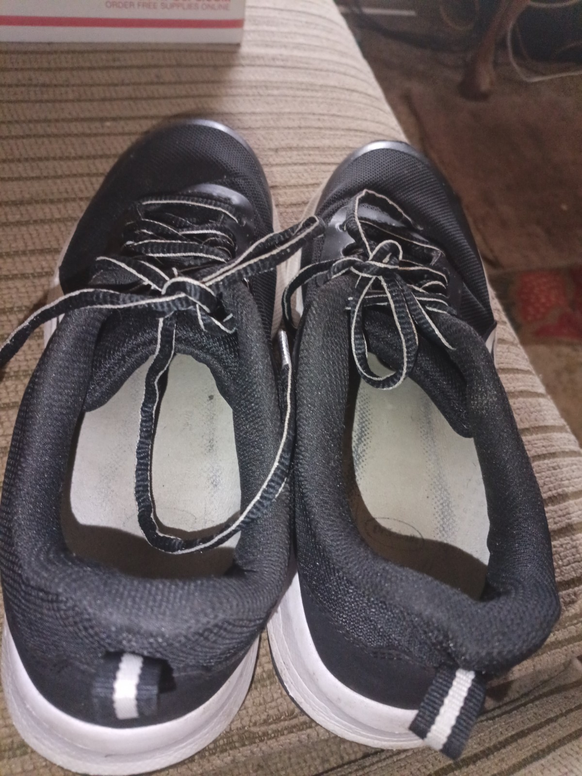 black and white Athletic Works women’s lifestyle joggers Sneaker Shoes Size 8W
