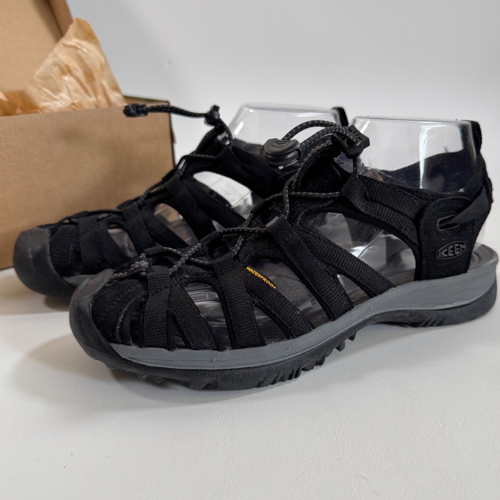 KEEN Whisper Womens 7 Black Magnet Waterproof Hiking Sandals Shoes
