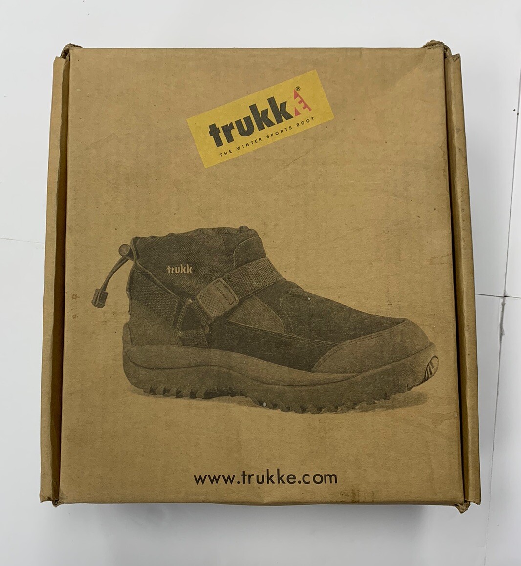Trukke Black Aleutian Low Cut Boots Size 6 1/2 in