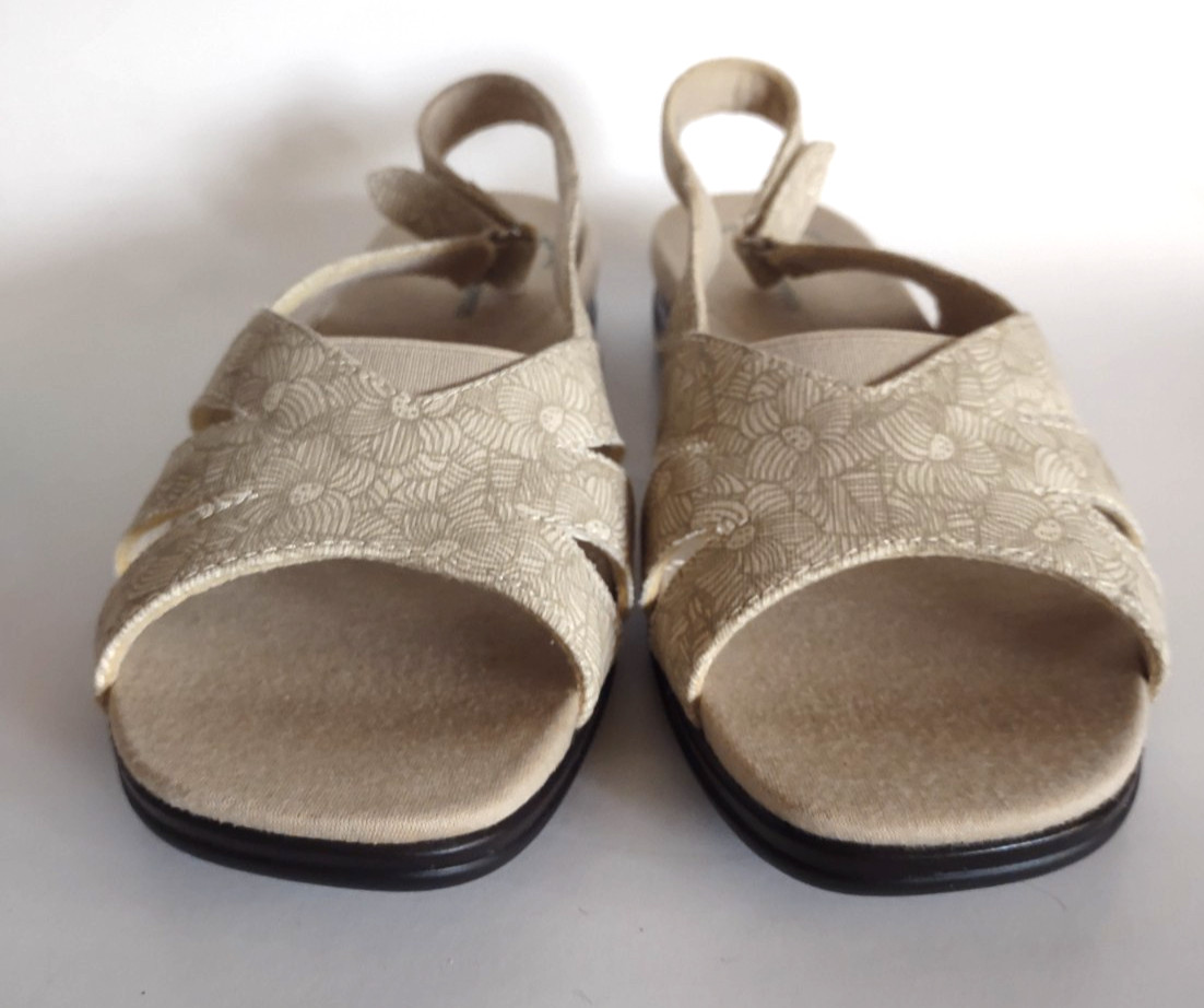 Grasshoppers Lillie Ankle Strap Comfort Purefit Sandals Size 9M NEW