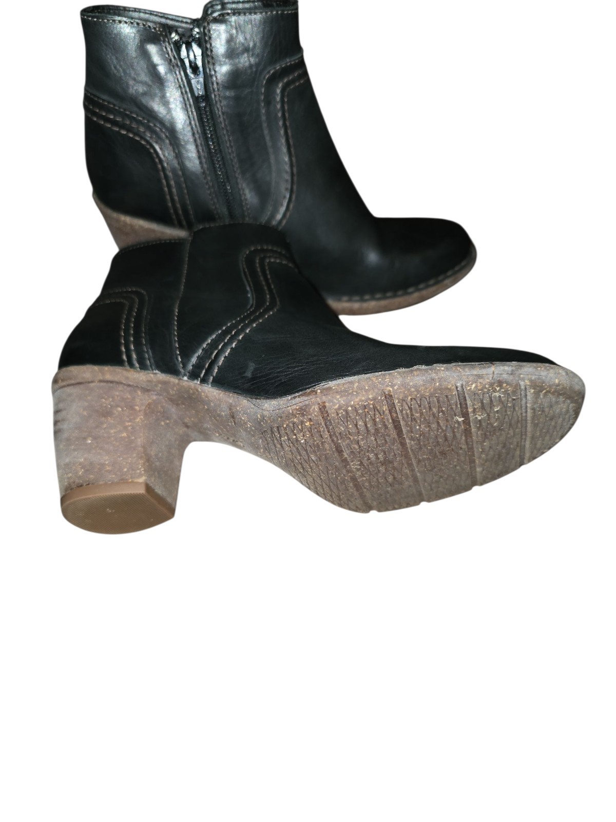 Clarks Carleta Paris Ankle Boot Side Zip Women 6.5 M Black Leather Heeled Bootie