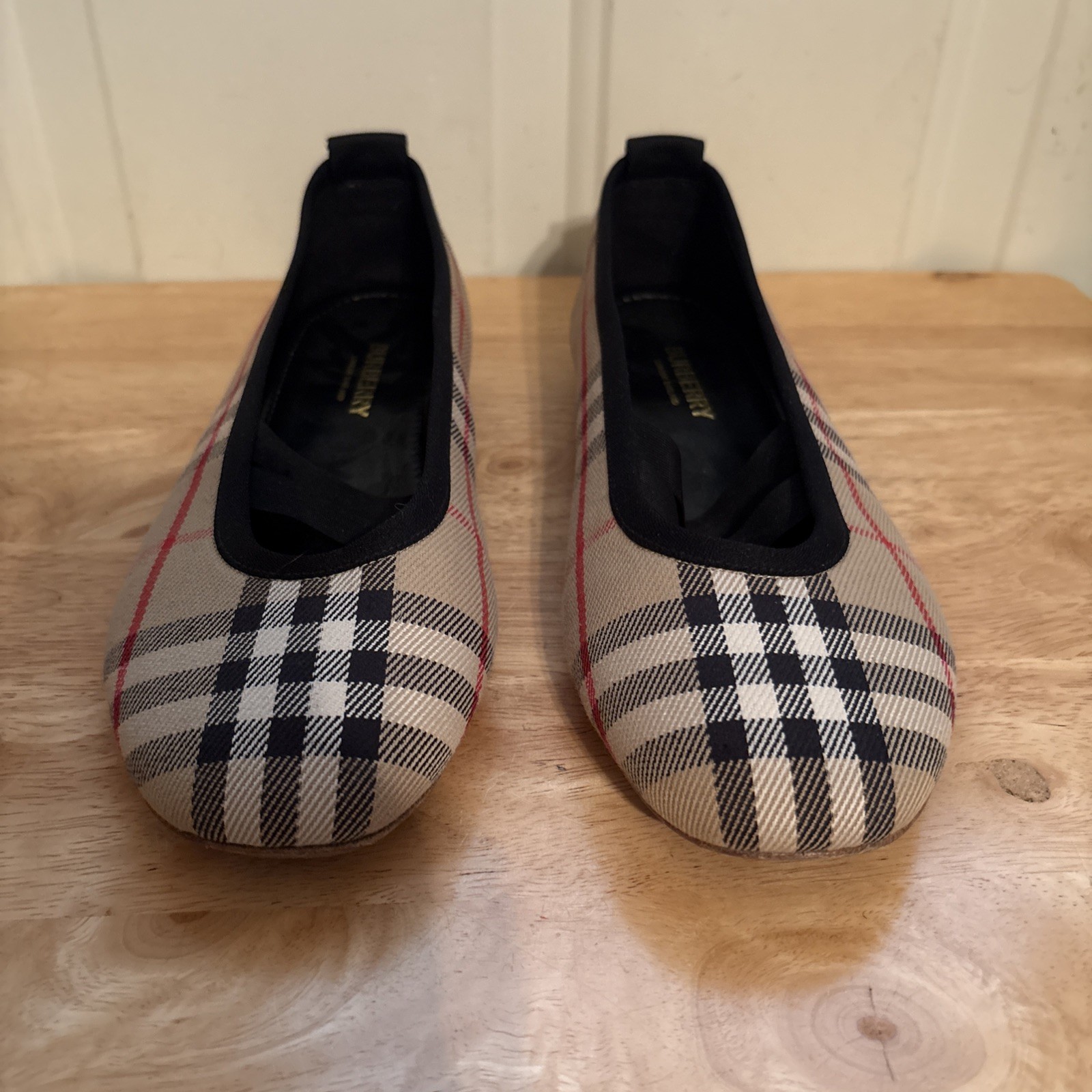 Burberry Women’s Flats Shoes Size EU 37 US 7 Ballet Nova Check