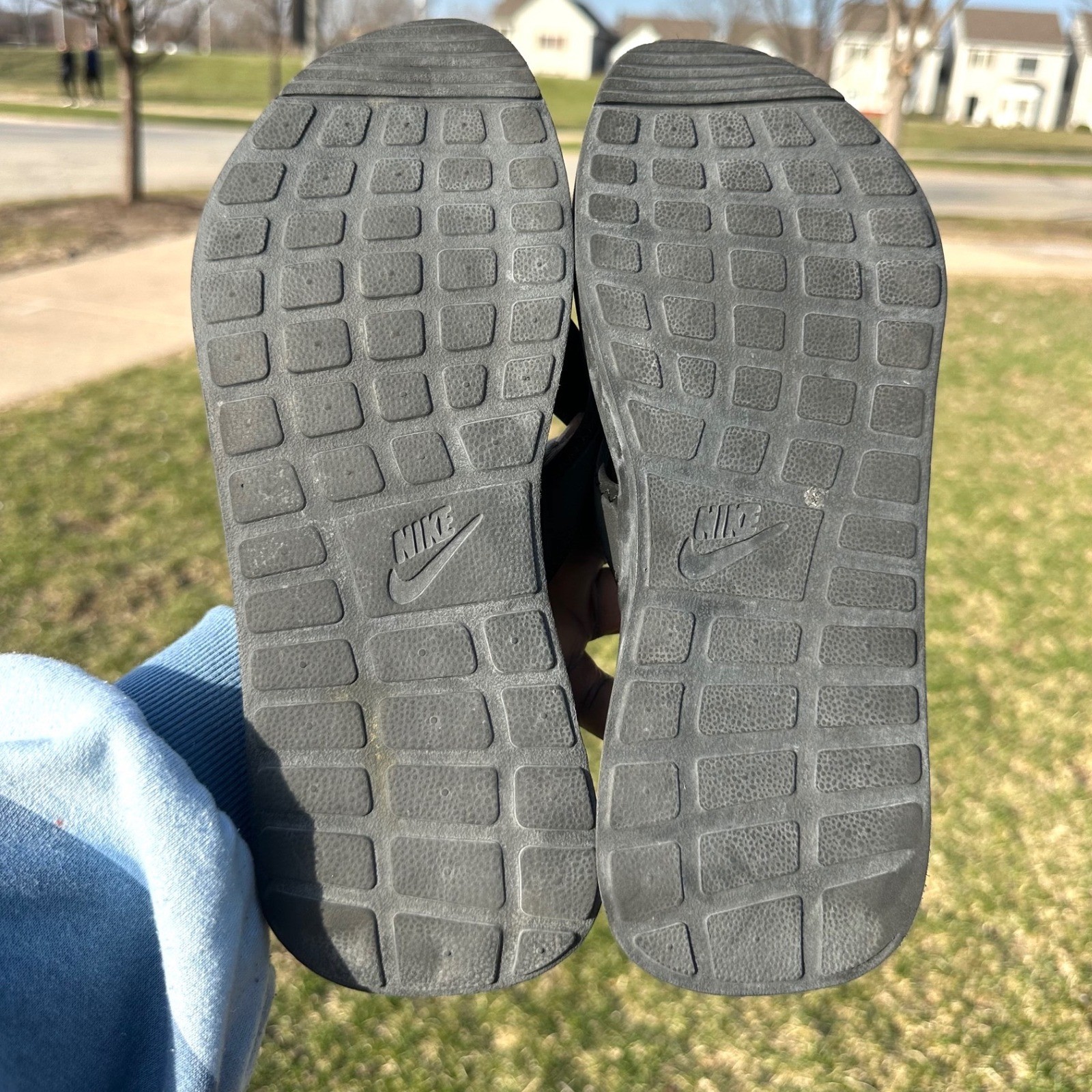 Nike Ultra Celso Girl Thong Sandals Size 8 Black Flip Flop Shoes