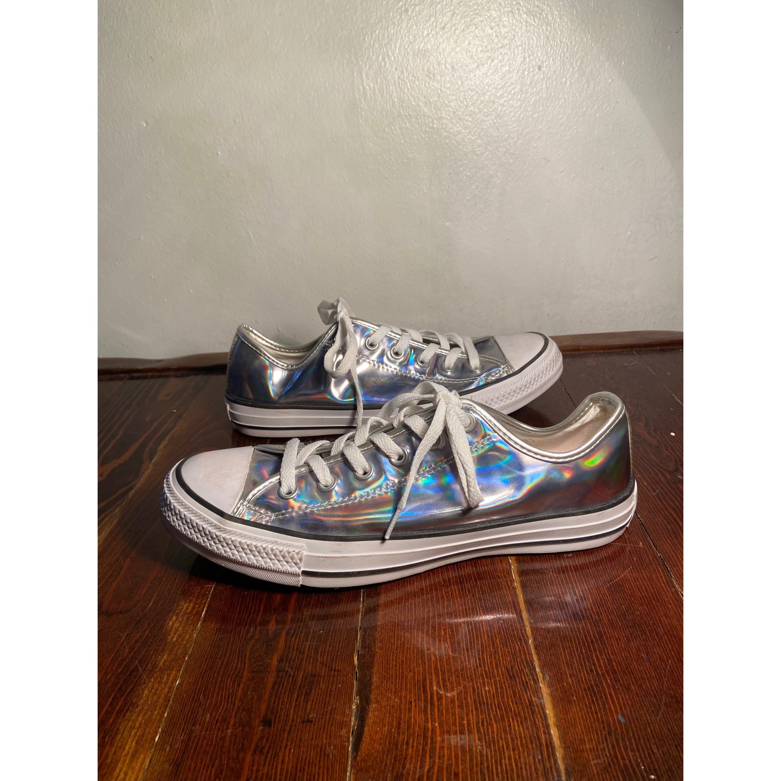 Converse Chuck Taylor All Star Ox Holographic Silver Low Top Sneakers M7 W9 EUC
