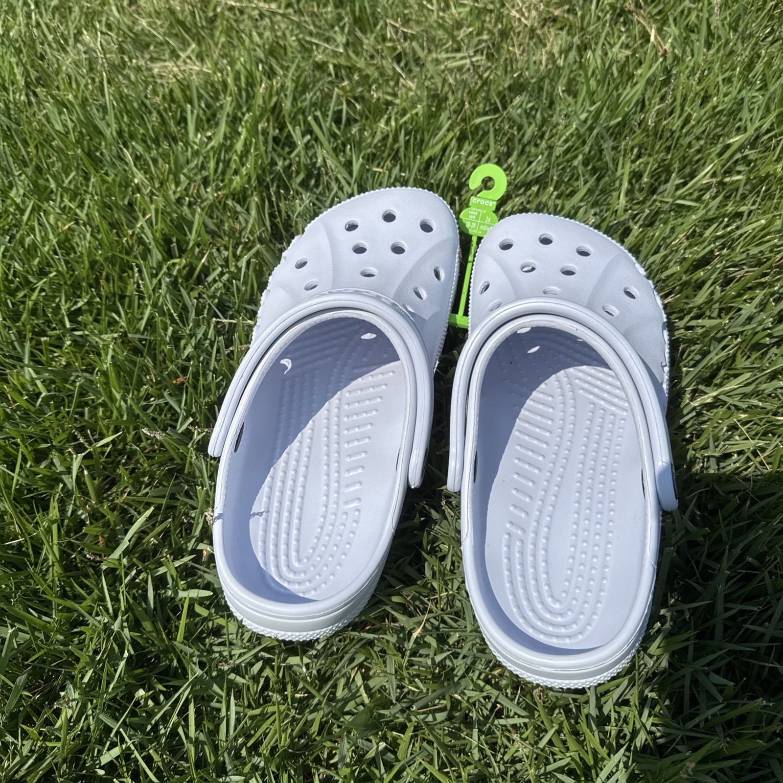 New With Tags Original Baya Crocs Size M6 W8