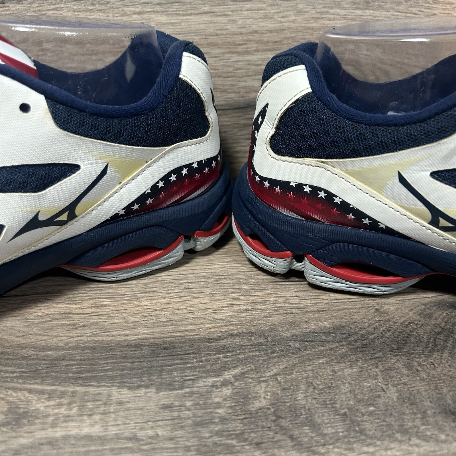 Mizuno Wave Lightning Z3 Volleyball Shoes Red White Blue Women’s Size 9