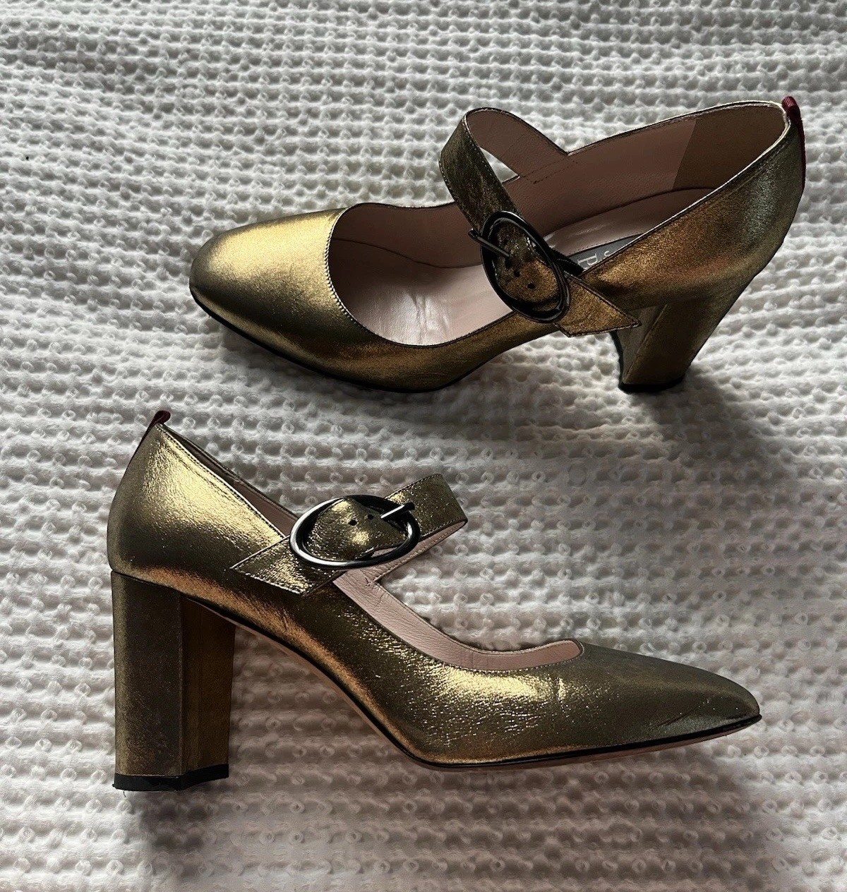 SJP Sarah Jessica Parker Round Toe Mary Jane Block Heel Pumps Gold Coquette 39.5