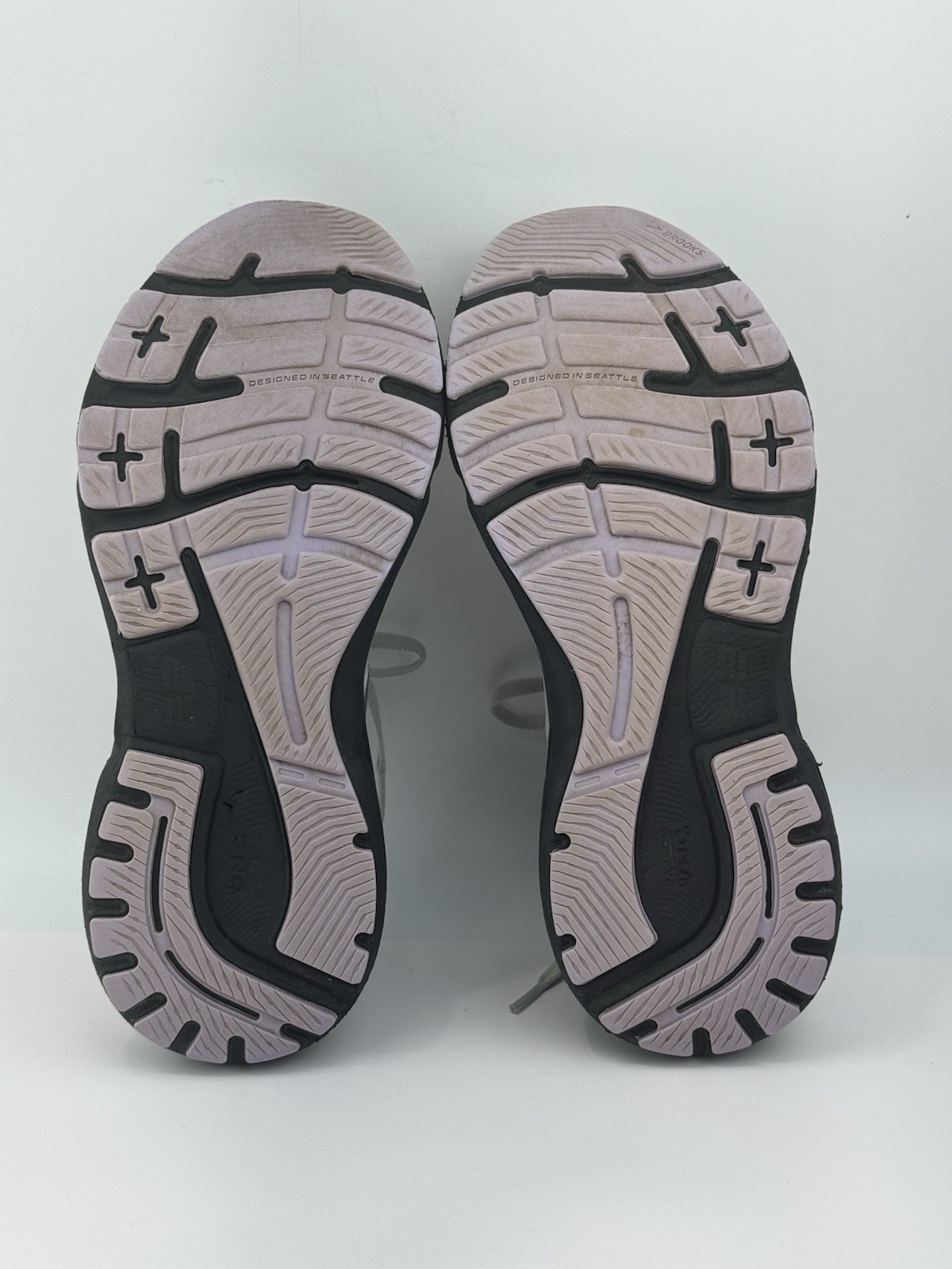 Brooks Adrenaline GTS 23 Women’s Running Shoes Size 10.5