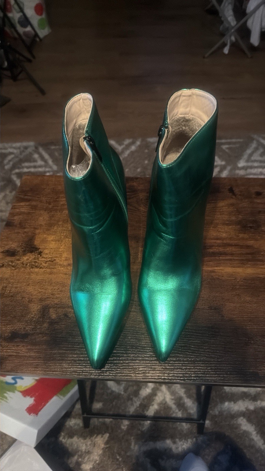 Vince Camuto Green Metallic Leather Ankle Booties Gemstone Glitter Block Heel