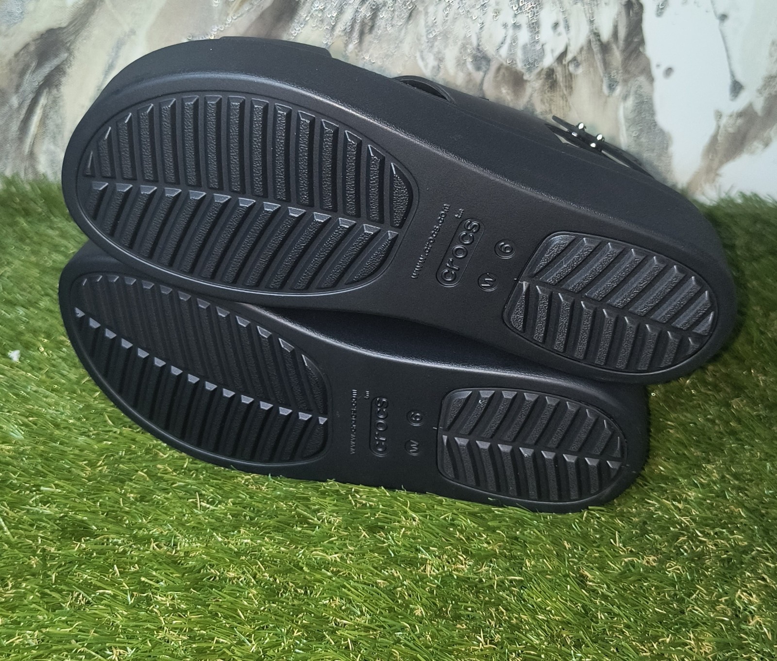 Crocs Black Brooklyn Low Wedge Platform Sandals Cushioned Women’s US 6