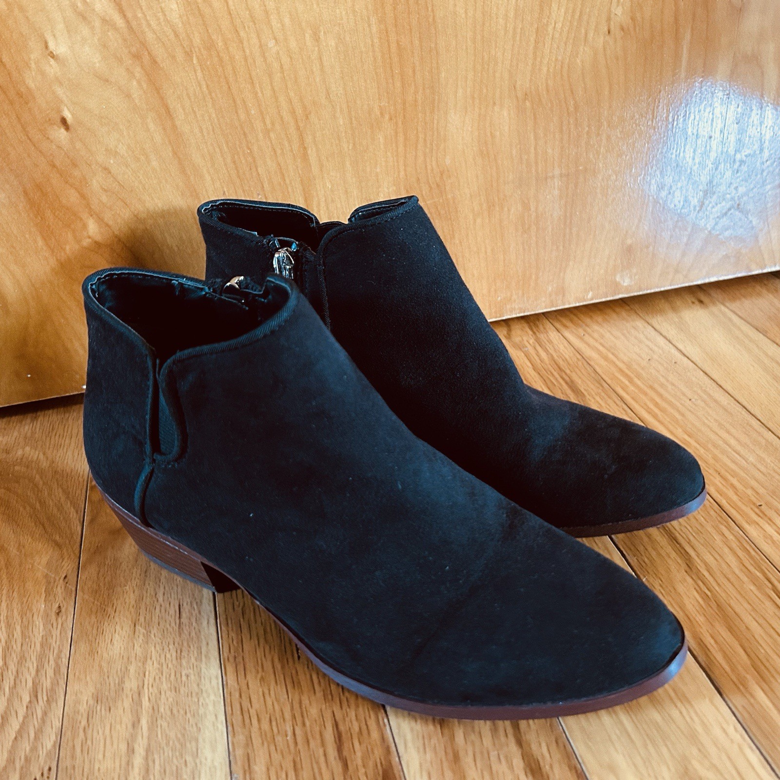 Circus by Sam Edelman Boots Womens 7 M Black Bootie suede cone Heels