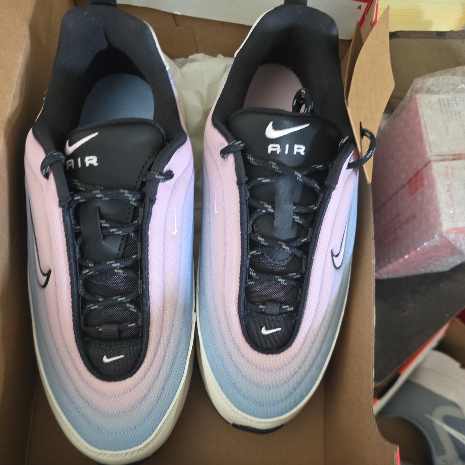 Size 7 woman Nike Air Max Portal HV5761-133