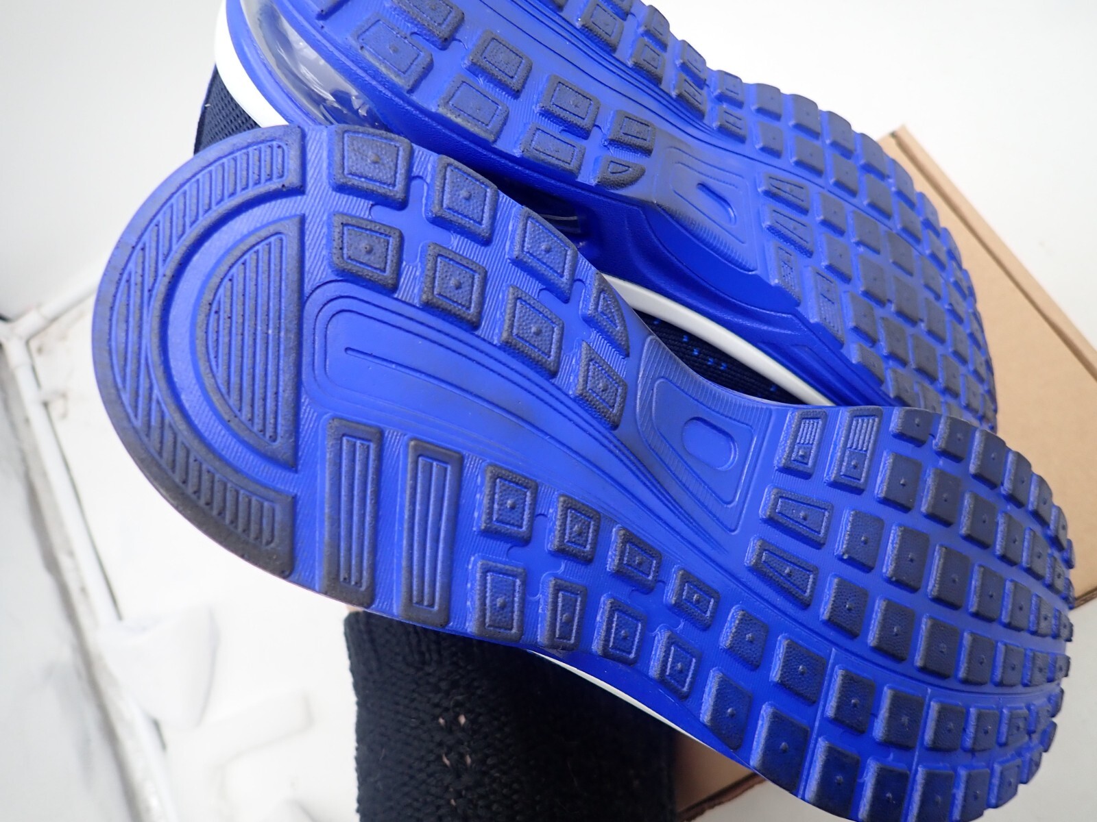 AIR Mesh Running Sneaker, Women’s Size 10, Blue