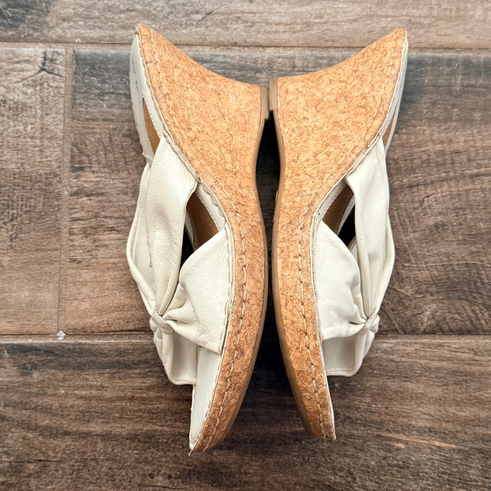 Cherokee Womens Vintage Leather Knotted Bow Cork Wedge Sandals,Cream, 10