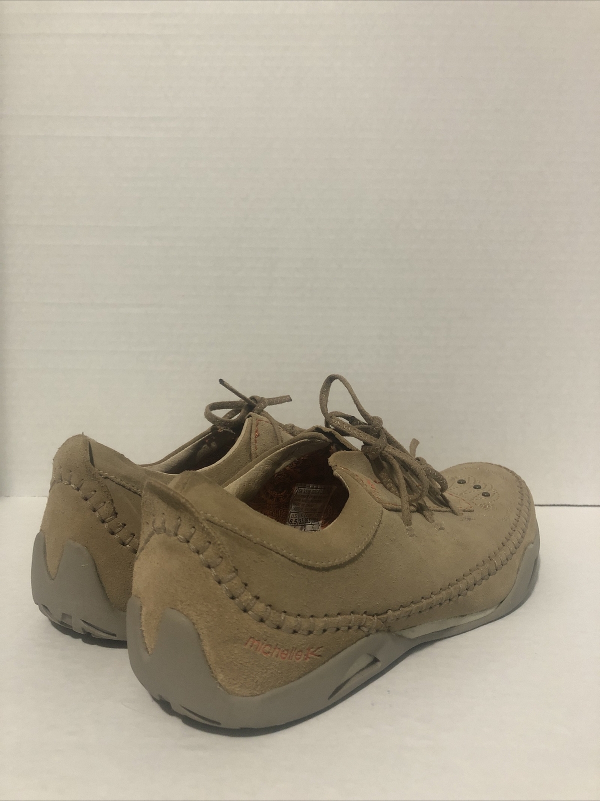 Michelle K Womens Shoes- Size 6.5-Tan Suede Leather SN32090 Euc Free shipping