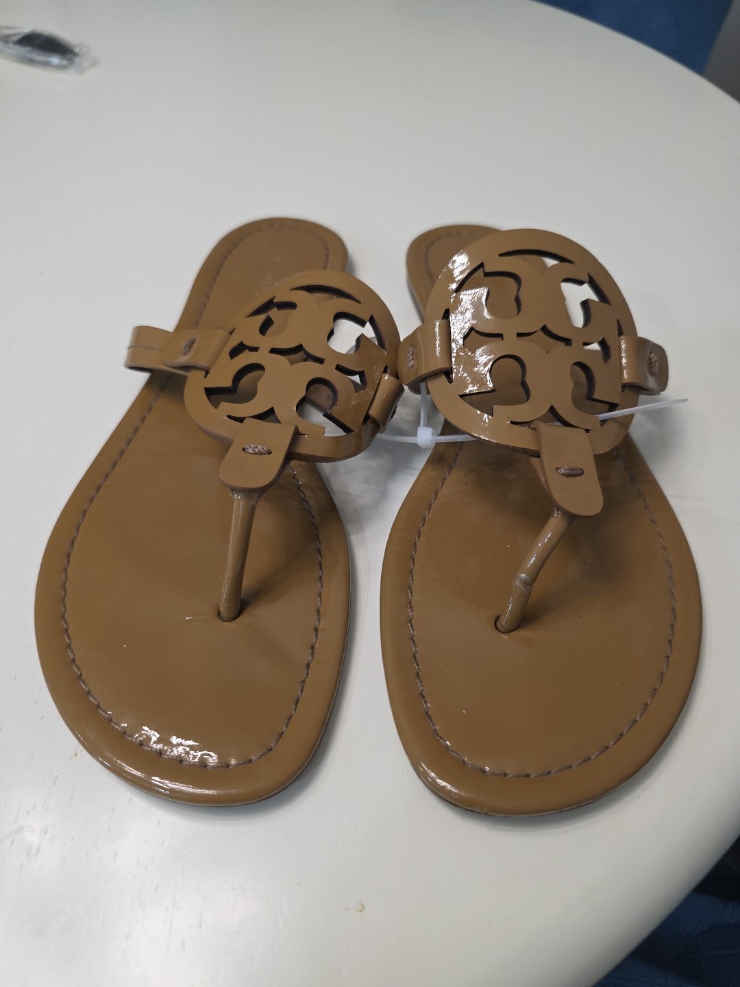 TORY BURCH Tan Caramel Patent Leather Miller Classic Designer Logo Sandals 9