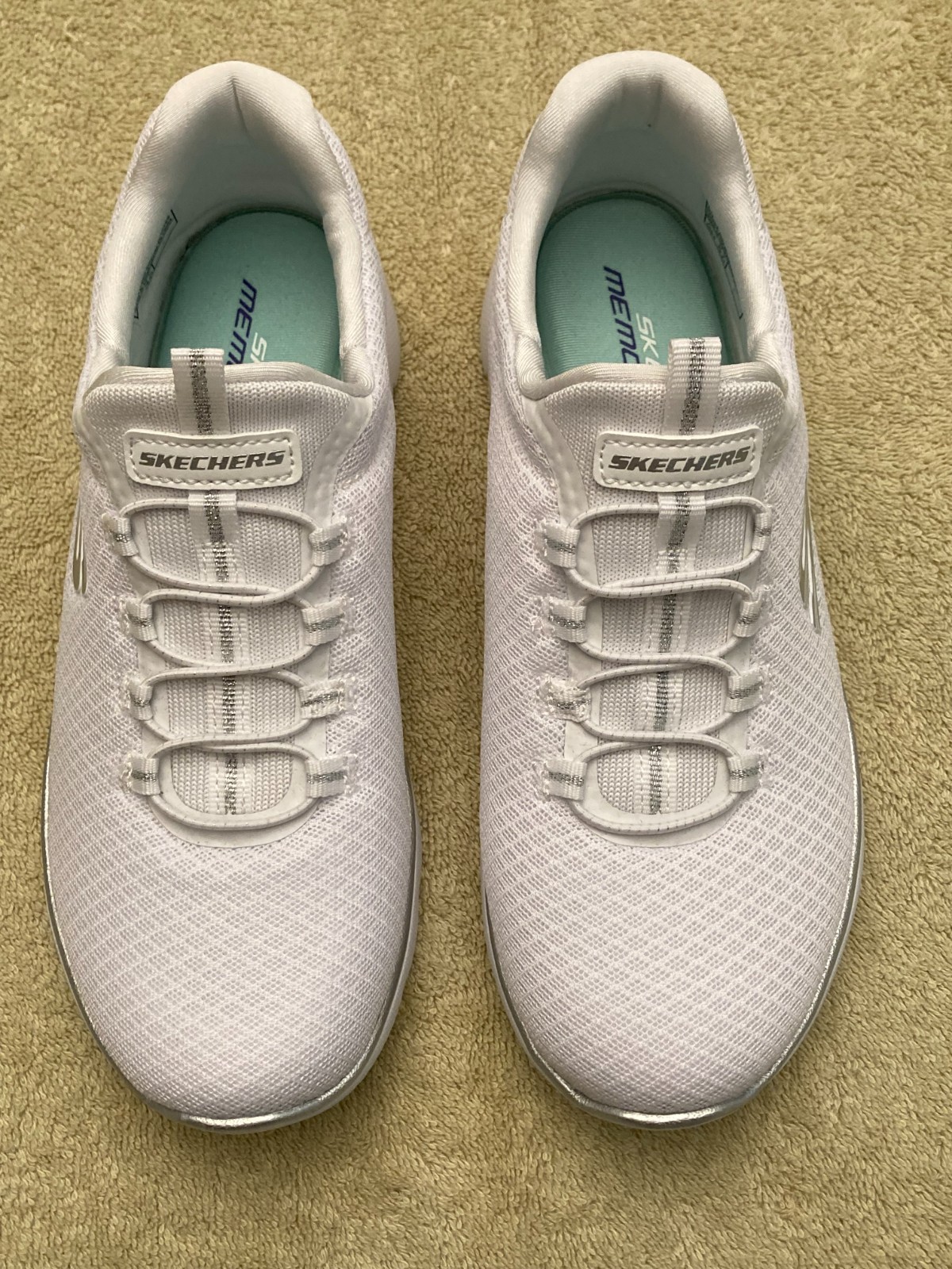 SKECHERS MEMORY FOAM WHITE WOMEN’S SNEAKERS SIZE 6