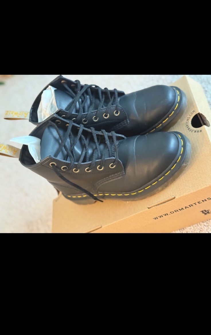 Dr. Martens Vegan 101 Black Combat Ankle Lace-Up Boots US 7 EU 38 23984001