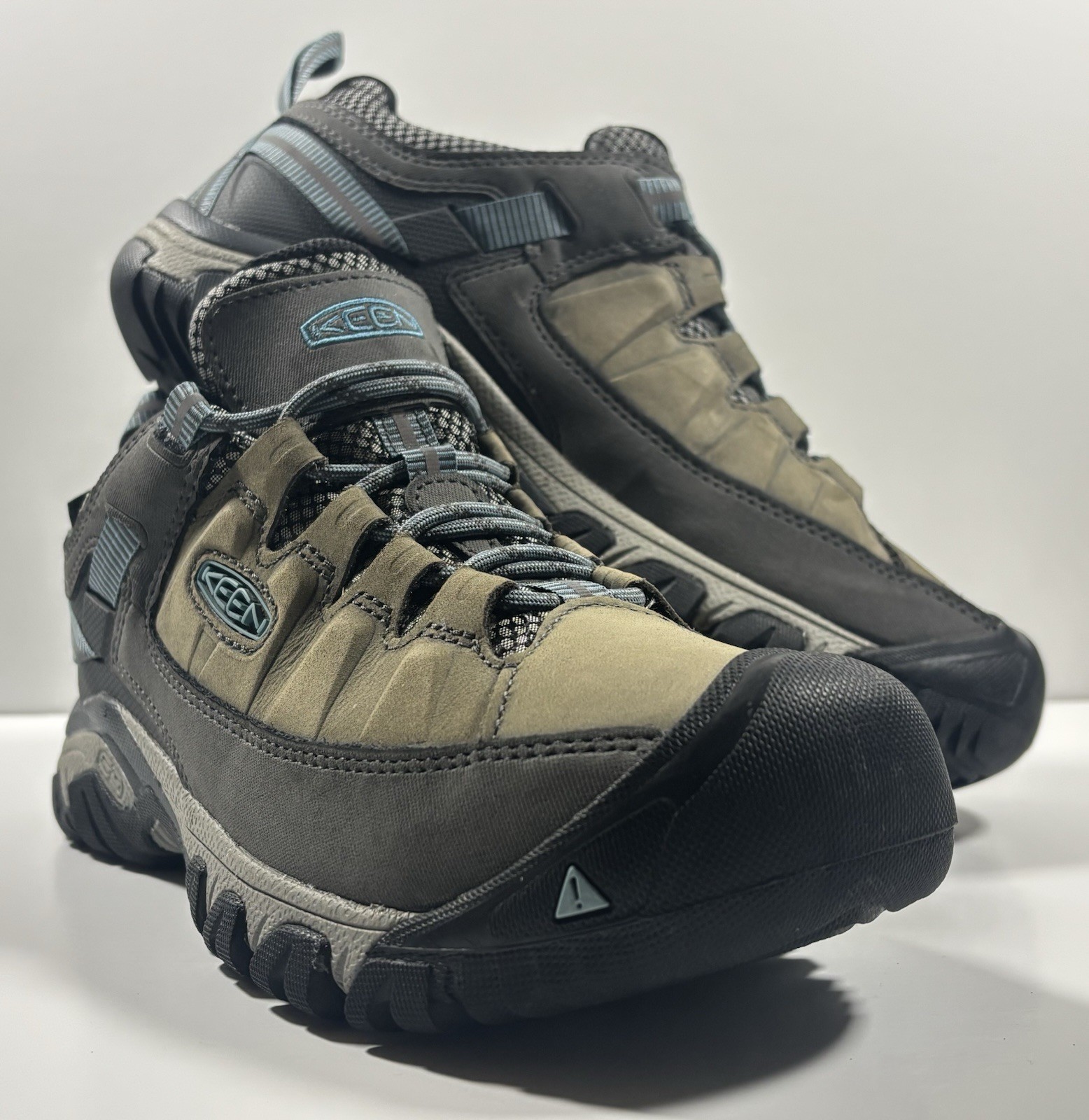 KEEN Targhee III Women’s Size 8.5 Waterproof Hiking Magnet/Atlantic Blue 1023038