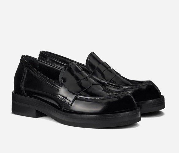 NWD $550 AGL Ida Loafers Platform Lug Sole Black Patent Leather Women’s 36/ US 6