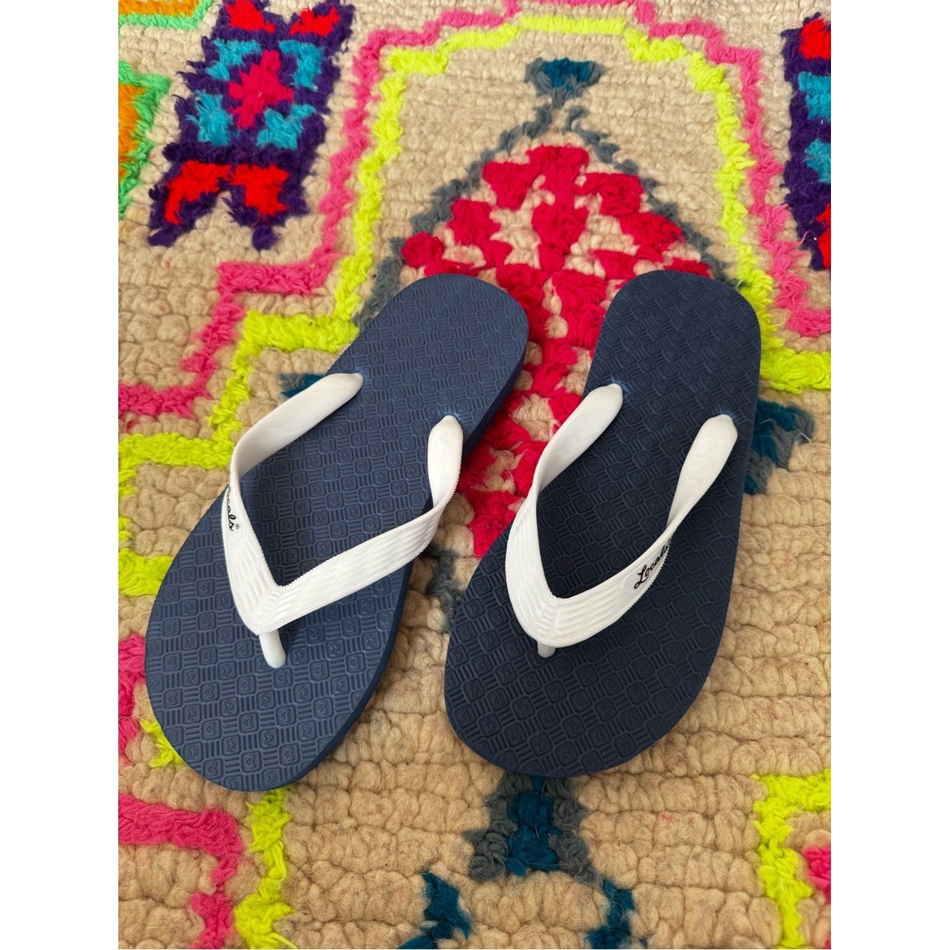 Locals Hawaiian Flip Flops Navy White NWT Size 8