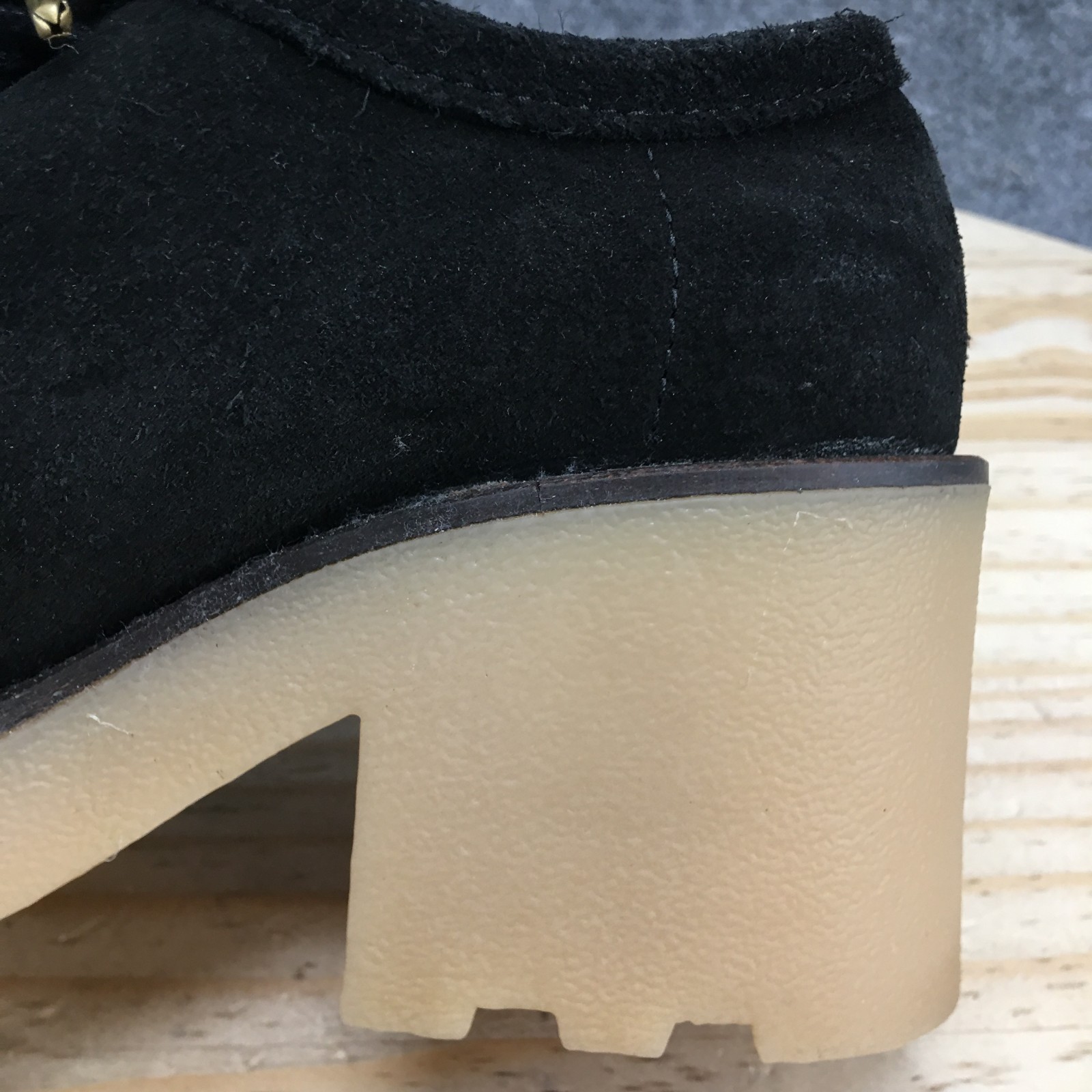 Clarks Originals Boots Womens 6 M Wallabee Block Lugsole Moc Bootie Black Suede