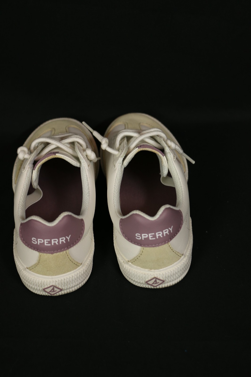 Sperry Pier Wave Refresh White Womens Casual Shoe Size 8 READ stains / blemishes