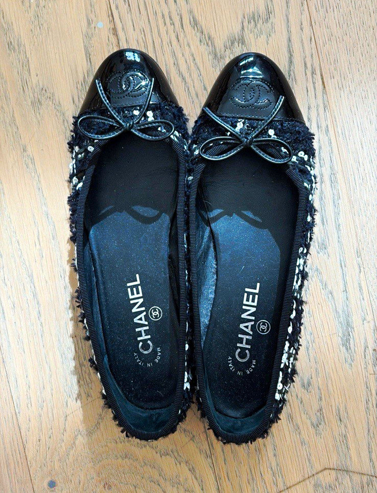 CHANEL Black Tweed Cap Toe Sequin Bow Logo Ballet Flats Slip On US 8.5