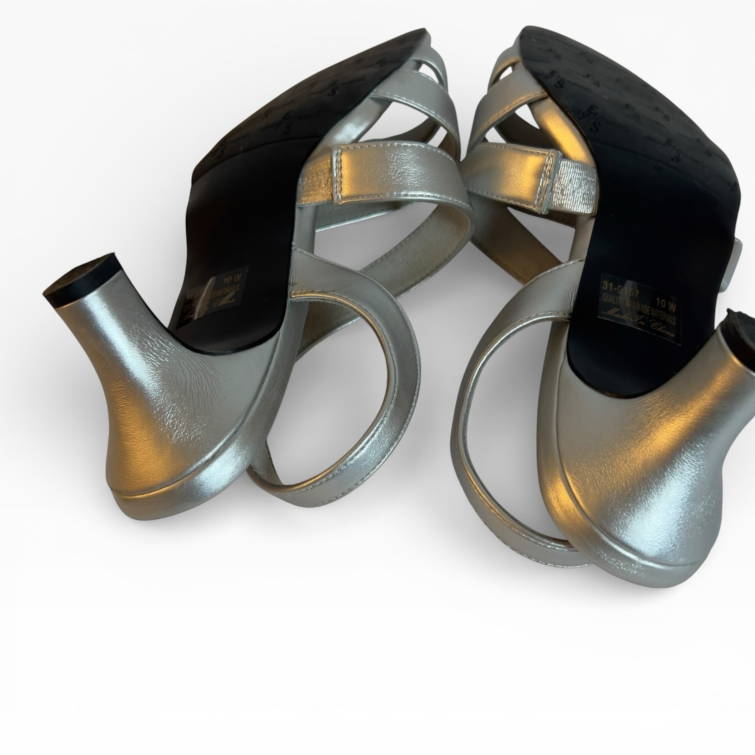 Easy Street Silver Strappy Kitten Heel Sandals Women Size 10W Wide Wedding Dress
